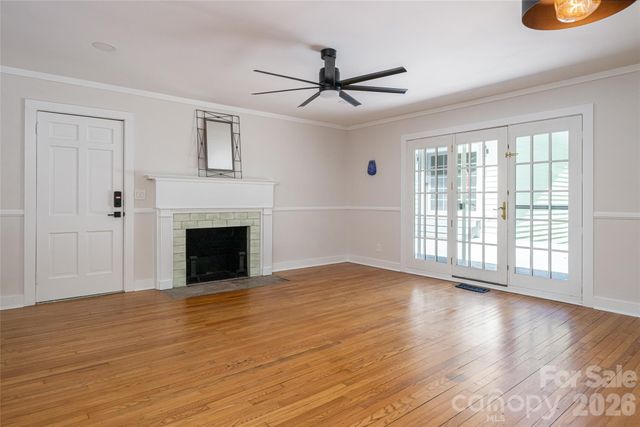 2511 Kanuga Road, Hendersonville, NC 28739