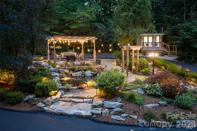 2511 Kanuga Road, Hendersonville, NC 28739