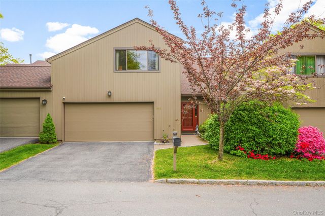 1102 Fairway Green, Mamaroneck, NY 10543