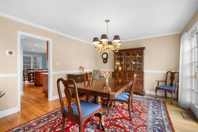 1102 Fairway Green, Mamaroneck, NY 10543