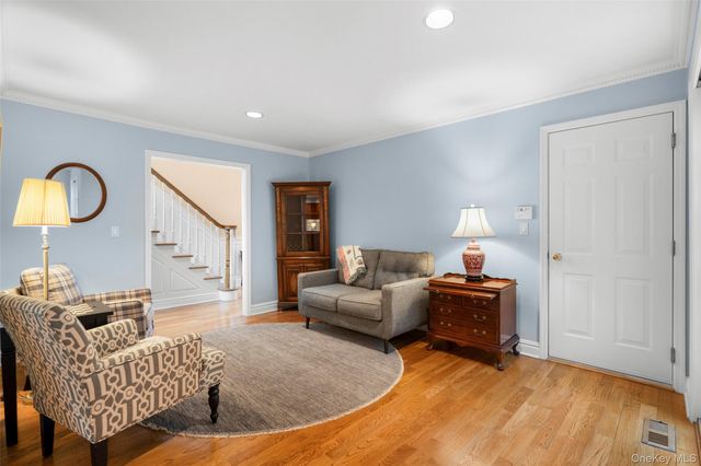 1102 Fairway Green, Mamaroneck, NY 10543