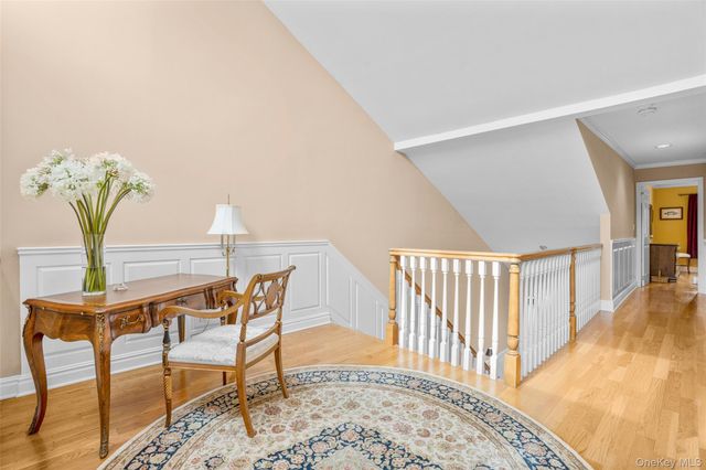 1102 Fairway Green, Mamaroneck, NY 10543