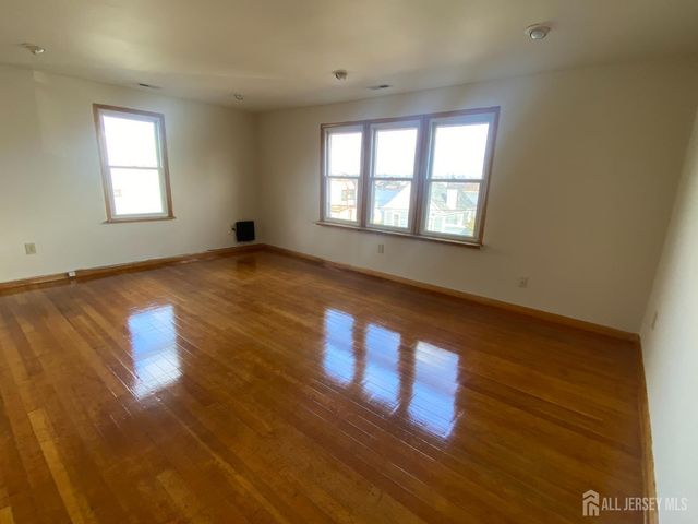 155 livingston Avenue, New Brunswick, NJ 08901