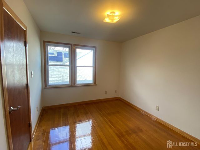 155 livingston Avenue, New Brunswick, NJ 08901