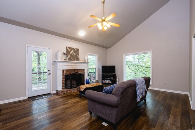 11 Cedar Branch Court Court, Little Rock, AR 72223