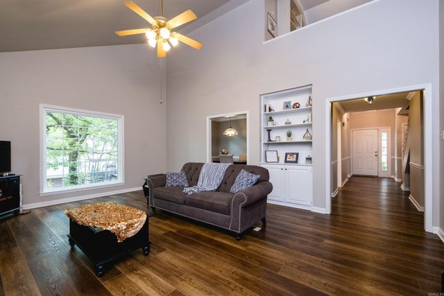 11 Cedar Branch Court Court, Little Rock, AR 72223
