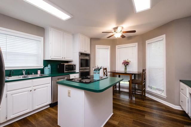 11 Cedar Branch Court Court, Little Rock, AR 72223