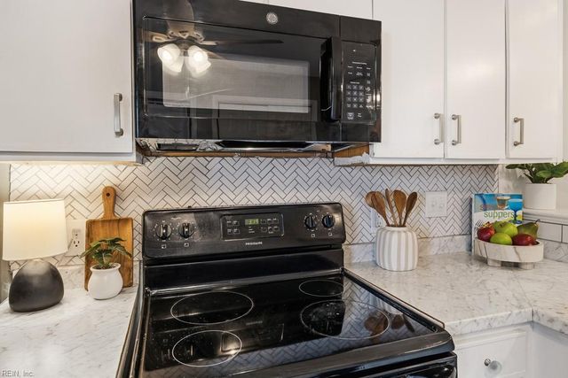 4814 Station House LN, Virginia Beach, VA 23455