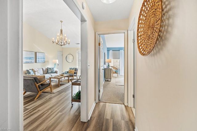 4814 Station House LN, Virginia Beach, VA 23455