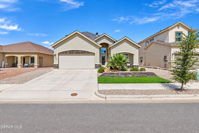 13757 Lago Vista Avenue, Horizon City, TX 79928
