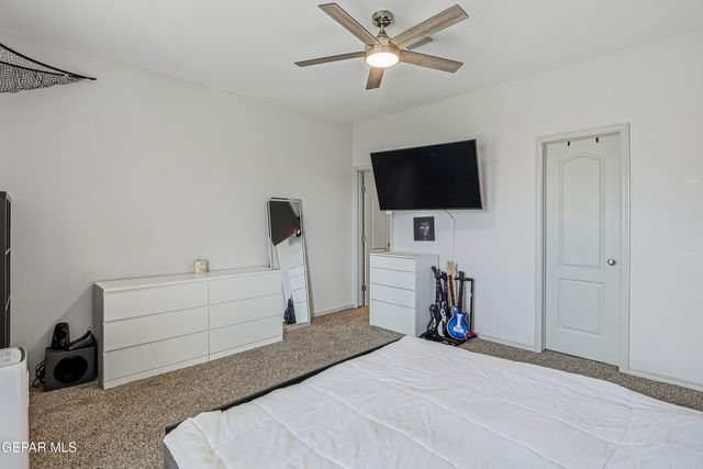 13757 Lago Vista Avenue, Horizon City, TX 79928