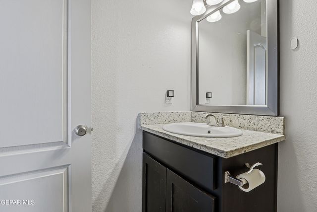 13757 Lago Vista Avenue, Horizon City, TX 79928
