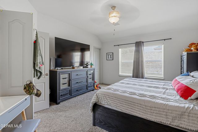 13757 Lago Vista Avenue, Horizon City, TX 79928
