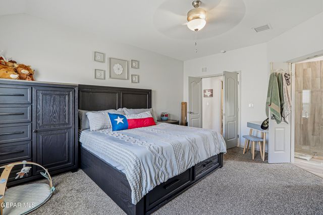 13757 Lago Vista Avenue, Horizon City, TX 79928