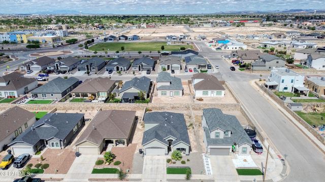 13757 Lago Vista Avenue, Horizon City, TX 79928