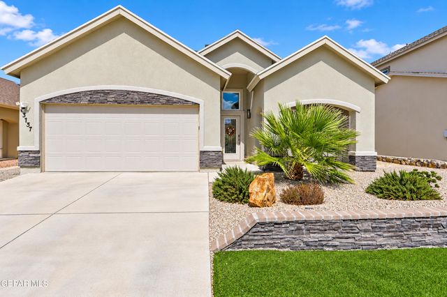 13757 Lago Vista Avenue, Horizon City, TX 79928