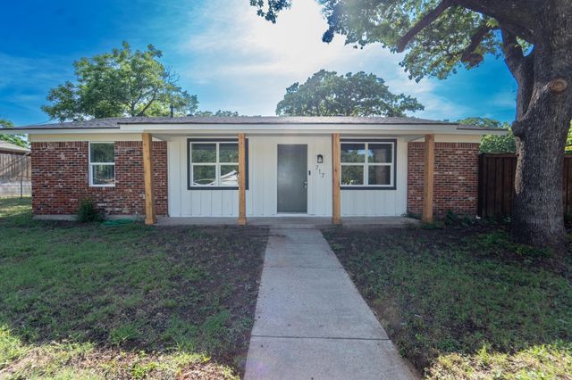 717 Magnolia Street, Kennedale, TX 76060