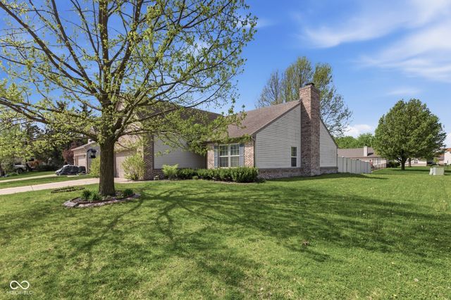 2074 Alysheba Drive, Indianapolis, IN 46234