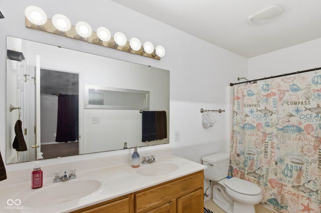 2074 Alysheba Drive, Indianapolis, IN 46234