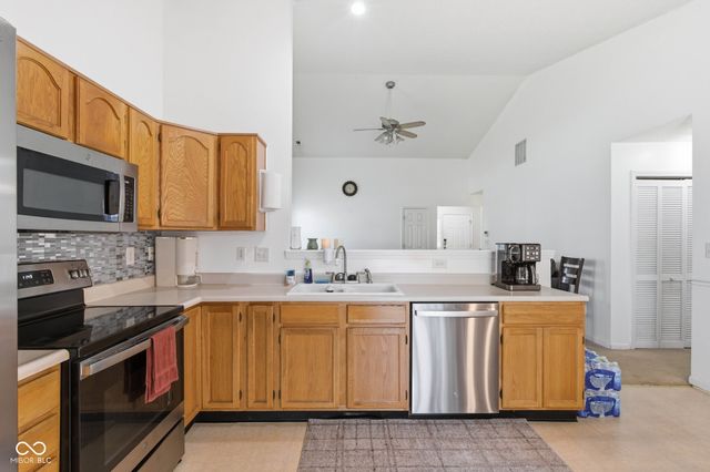 2074 Alysheba Drive, Indianapolis, IN 46234