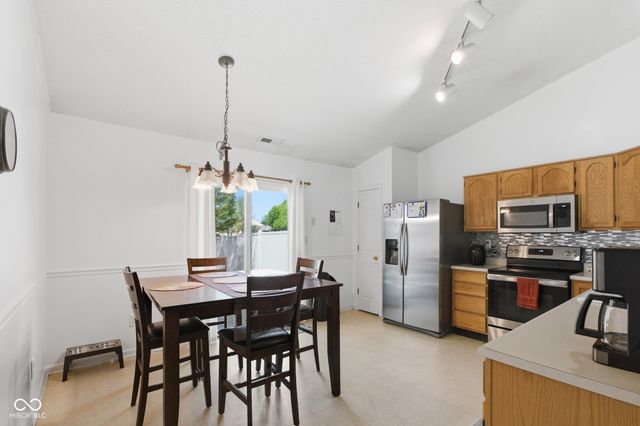 2074 Alysheba Drive, Indianapolis, IN 46234