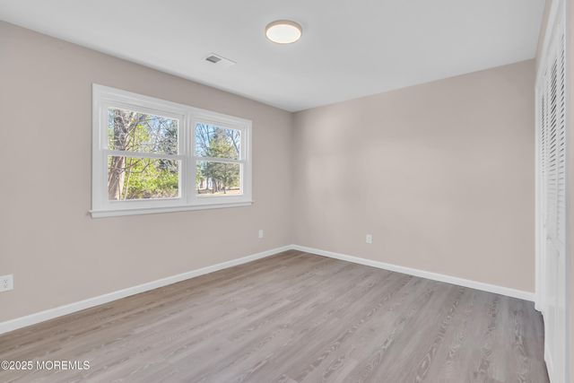 89 Brakenbury Drive, Toms River, NJ 08757