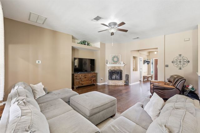 102 Faircrest Drive, Krugerville, TX 76227