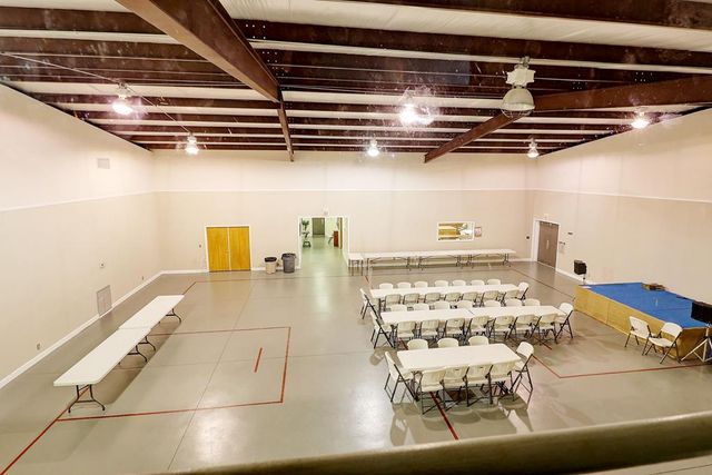 319 County Rd 79, Headland, AL 36345