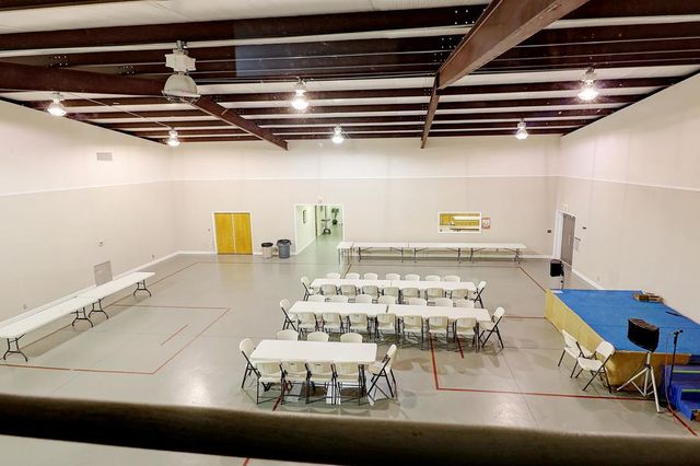 319 County Rd 79, Headland, AL 36345