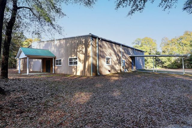 319 County Rd 79, Headland, AL 36345