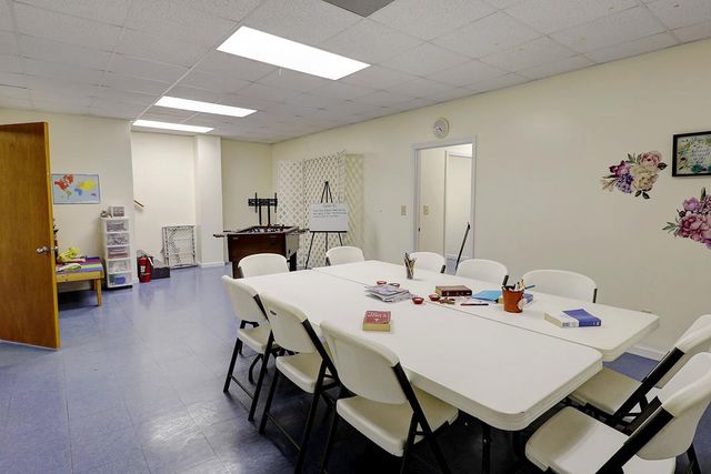 319 County Rd 79, Headland, AL 36345