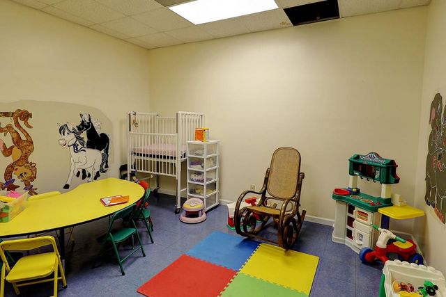 319 County Rd 79, Headland, AL 36345