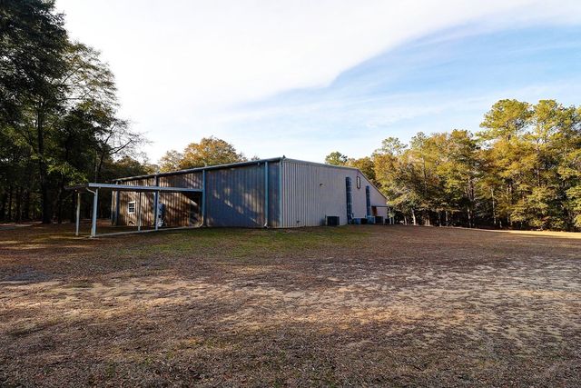 319 County Rd 79, Headland, AL 36345