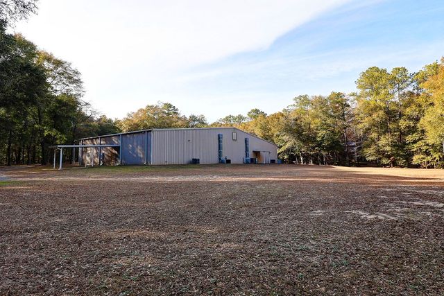 319 County Rd 79, Headland, AL 36345