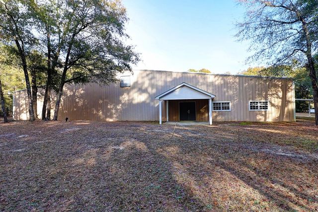319 County Rd 79, Headland, AL 36345