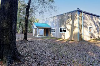 319 County Rd 79, Headland, AL 36345