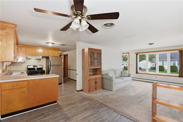 121 Fern Street, Warwick, RI 02889