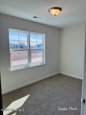 1115 Lunenburg Place, Jacksonville, NC 28540