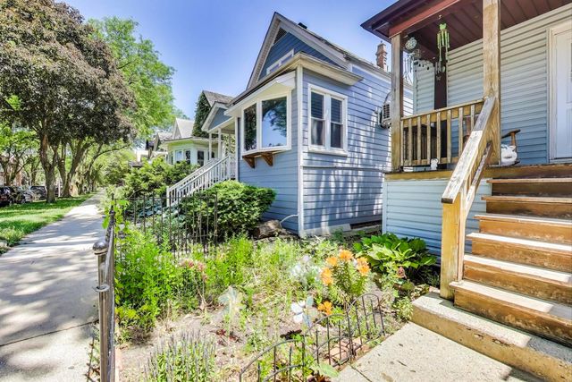 4123 N Richmond Street, Chicago, IL 60618