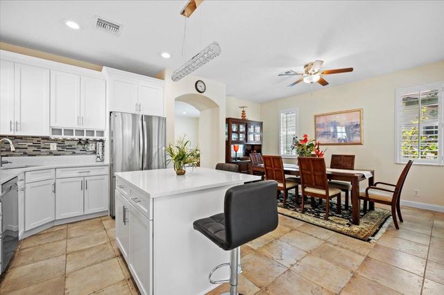 513 Tomahawk Court, Palm Beach Gardens, FL 33410