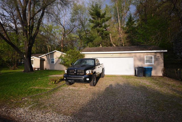 3927 Madison Street, Kalamazoo, MI 49008