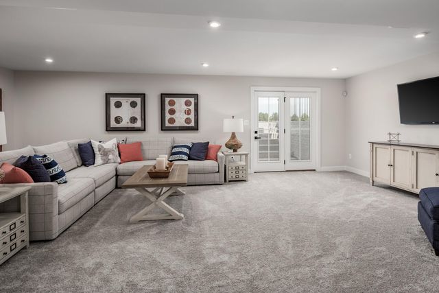 7236 Fairway Rdg CIR, Salem, VA 24153