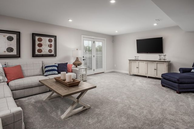 7236 Fairway Rdg CIR, Salem, VA 24153