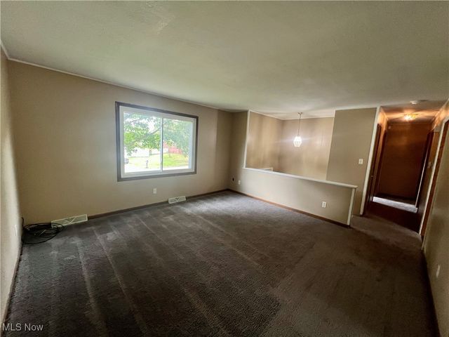 1523 Queenstown Road, Kent, OH 44240