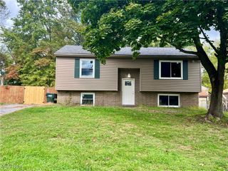 1523 Queenstown Road, Kent, OH 44240