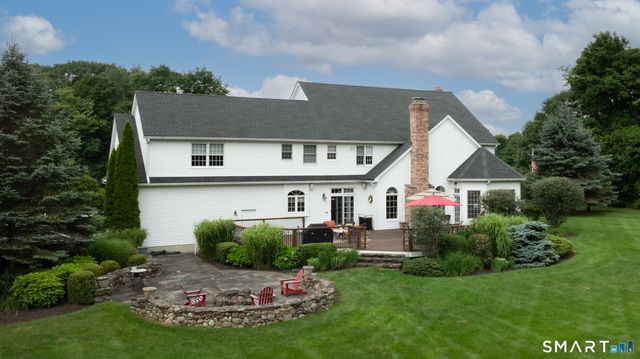 21 Merlins Lane, Newtown, CT 06470