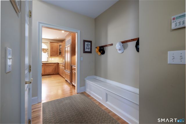 21 Merlins Lane, Newtown, CT 06470