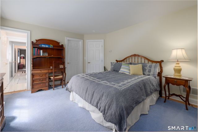 21 Merlins Lane, Newtown, CT 06470