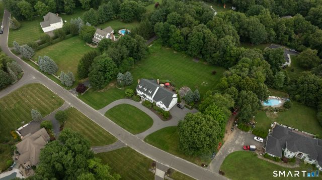 21 Merlins Lane, Newtown, CT 06470