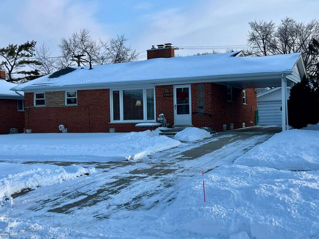 22832 Gary Lane, Saint Clair Shores, MI 48080